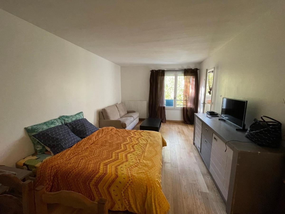 Appartement 35 M2 Creteil L Echat Exterior photo